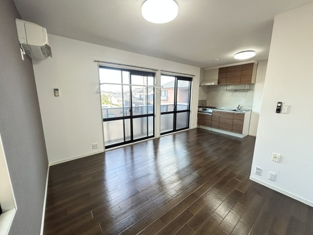 サングリーンB棟の居間・リビング