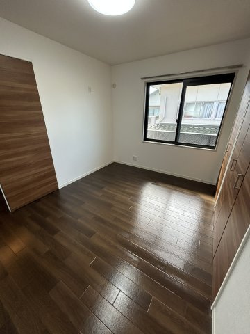 サングリーンB棟の洋室