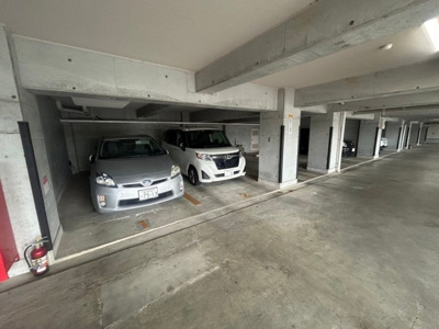 【駐車場】 | サンロード汐の宮