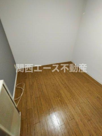 【寝室】 | アリーヴェデルチ小阪