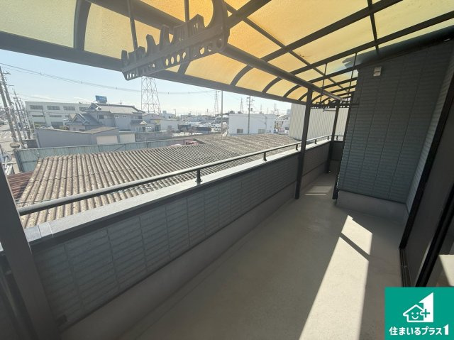 堺市北区金岡町　中古一戸建てのバルコニー|日当たりのよいバルコニー！お部屋が開放的に！
