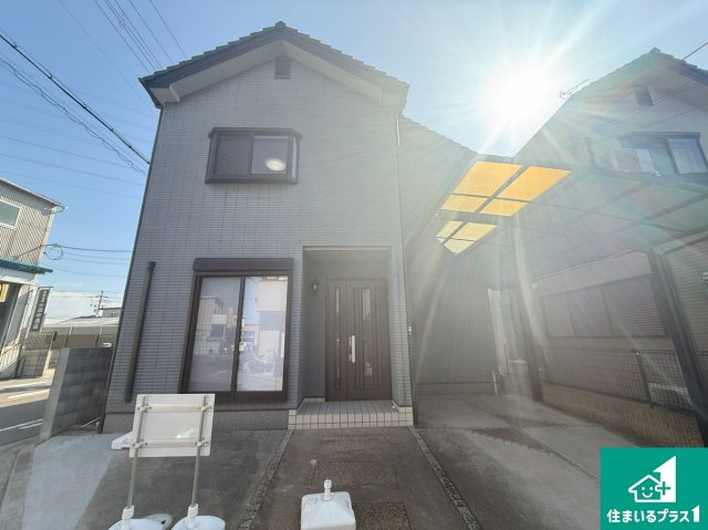 堺市北区金岡町　中古一戸建ての外観|周辺は落ち着いた街並みの住宅地！子育てがしやすい住環境です！まだ未完成ですが、現地でしかわからない事もございます。是非一度ご覧ください。