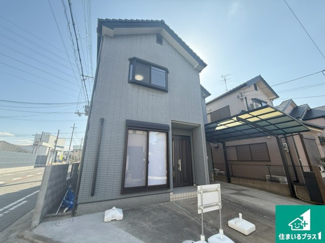 堺市北区金岡町　中古一戸建ての外観|周辺は落ち着いた街並みの住宅地！子育てがしやすい住環境です！気になることがありましたら、お気軽にお問い合わせください！