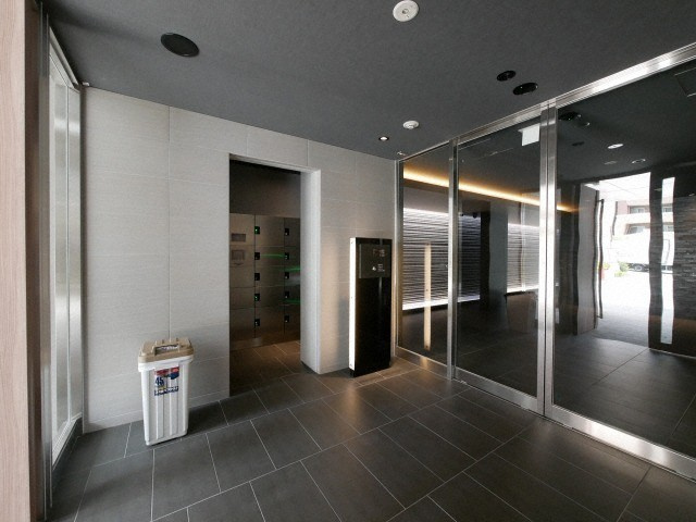 S-RESIDENCE阿波座WESTのロビー