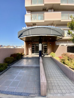 【エントランス】 | レイダント畑屋敷