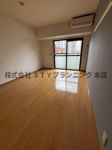 仲介手数料０円！ファンタジア21の居間・リビング