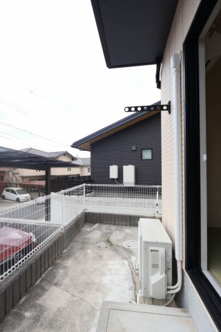 広島市南区向洋新町３丁目のアパートの駐車場