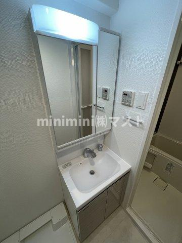 S-RESIDENCE難波大国町dominaの洗面所