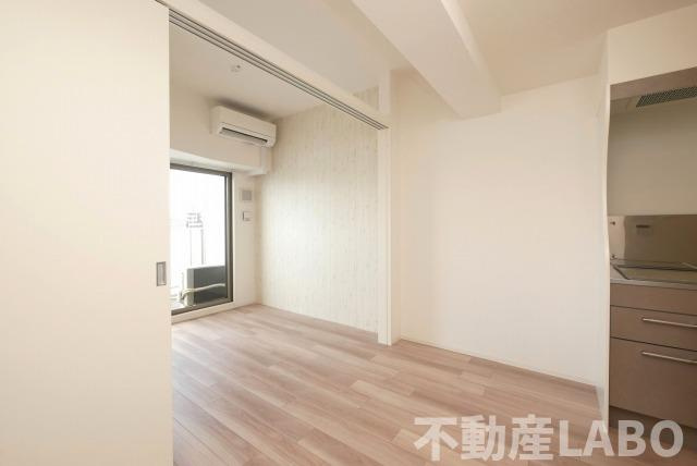 セレニテ難波ミラク参番館の居間・リビング