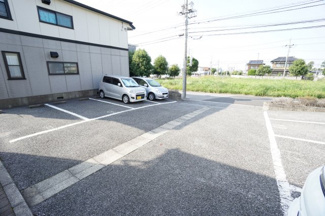 【駐車場】