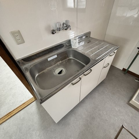 室蘭市白鳥台5丁目41-11戸建のキッチン