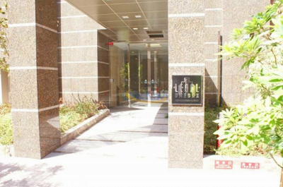 【エントランス】 | リーガル梅田Ⅱ