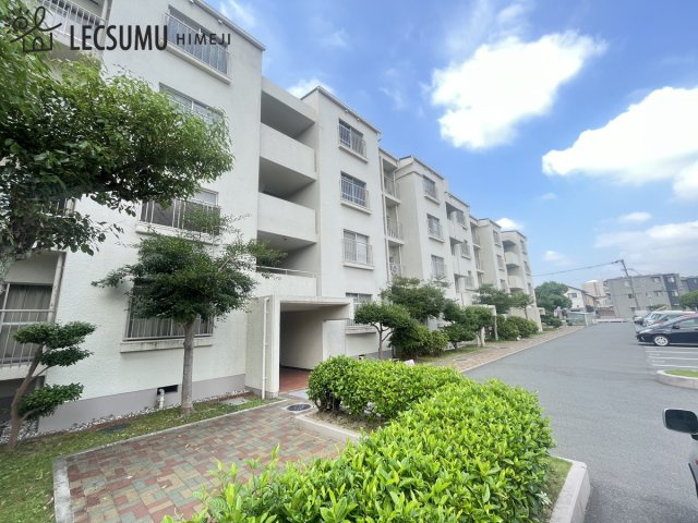 第二恵美酒マンションの外観