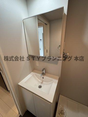 仲介手数料０円！AK　レジデンスⅡの独立洗面台