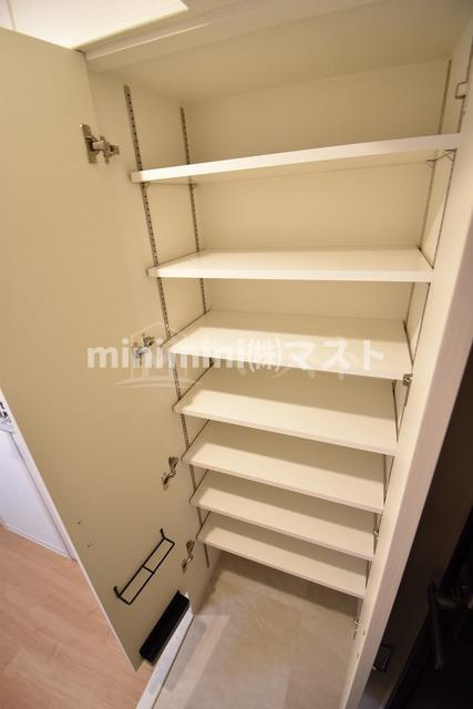 エスリード大阪梅田WESTの収納