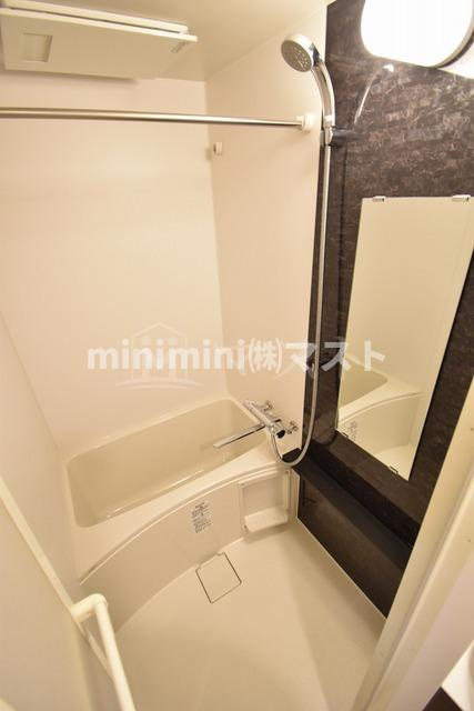 エスリード大阪梅田WESTの浴室