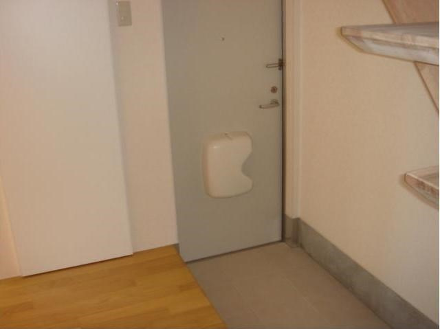 ユニキューブ緑区砂田Sの玄関