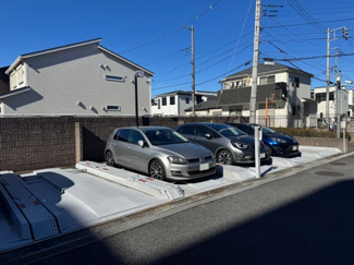 【駐車場】