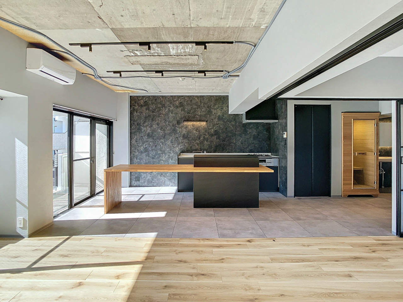 プレミアム金沢駅西