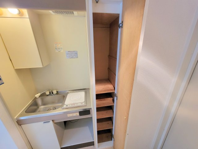 シティパレス富雄元町partⅡの玄関