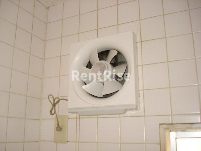 メゾンエクセルⅡのキッチン|キッチン換気扇