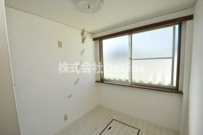 【洋室】 | クリスタル通り