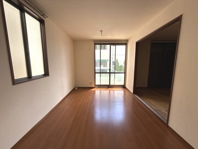 シャーメゾンＴＯＭＡＭＩ　A棟の居間・リビング