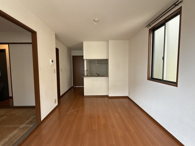 シャーメゾンＴＯＭＡＭＩ　A棟の居間・リビング