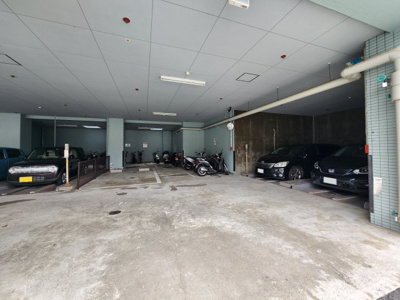 【駐車場】 | エバーグリーン牛田 | 駐車場＆駐輪場