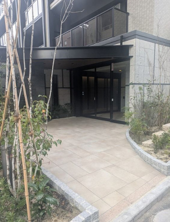 【エントランス】