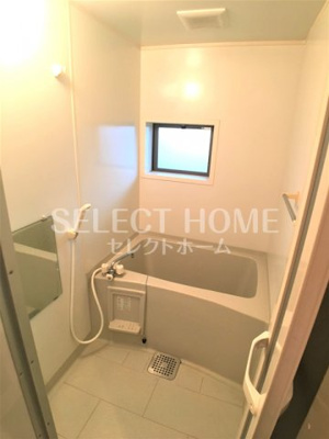 【浴室】 | エスポワール栄Ⅱ | 落ち着いた空間のお風呂です
同型タイプ