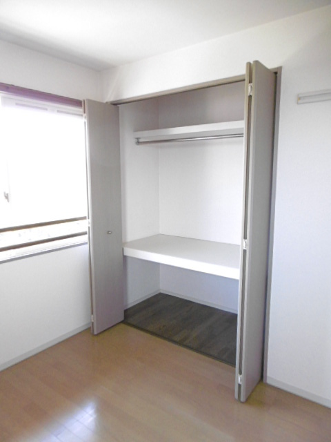 パークアベニュー【10,000円キャッシュバック対象物件】の収納|たっぷりとした収納スペースです