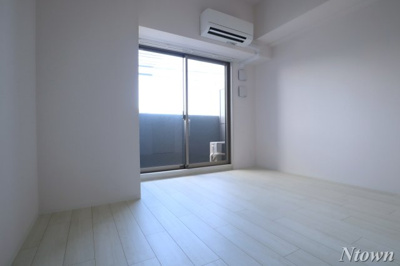 【居間・リビング】 | CREST TAPP黒川 | こちらの居間で趣味の時間をお楽しみください