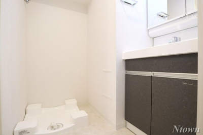 【洗面所】 | CREST TAPP黒川 | スペースが確保できる洗面所です