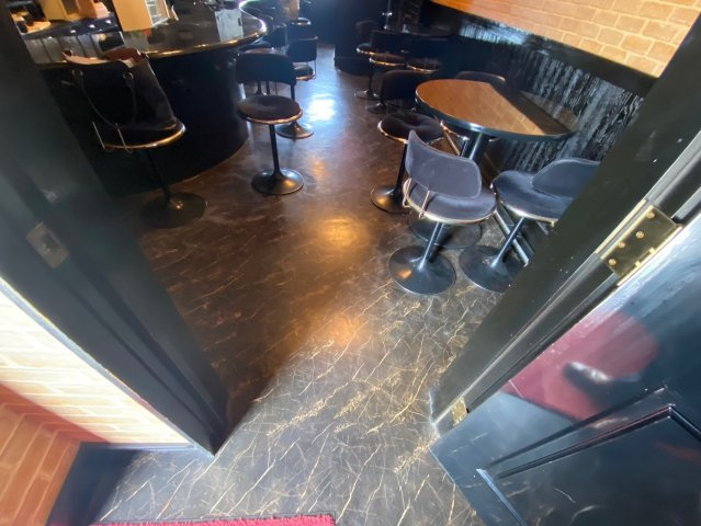 刈谷市東境町坂田様店舗の内装