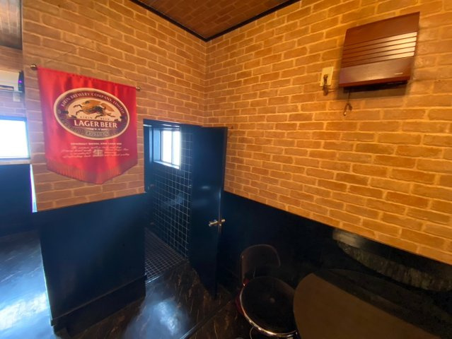 刈谷市東境町坂田様店舗の内装