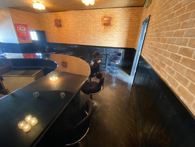 刈谷市東境町坂田様店舗の内装