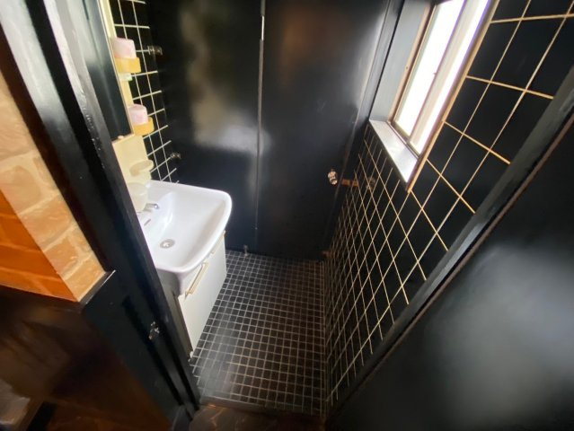 刈谷市東境町坂田様店舗の内装