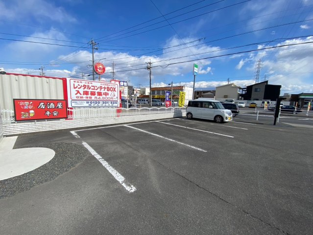 刈谷市東境町坂田様店舗の駐車場