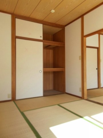 西ノ浜コーポ１号棟の収納