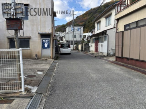 姫路市保城/売土地の前面道路含む現地写真