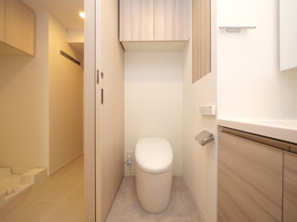 【トイレ】 | ザ・パークハビオ塚本 | シンプルで使いやすいトイレです