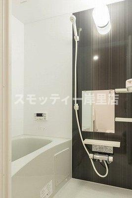 ラヴィータ御崎の浴室