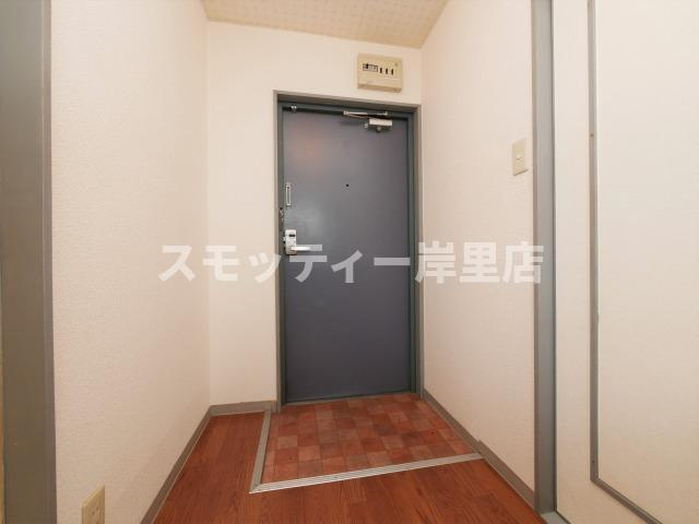 リヴァー住之江Ａ・B棟の玄関