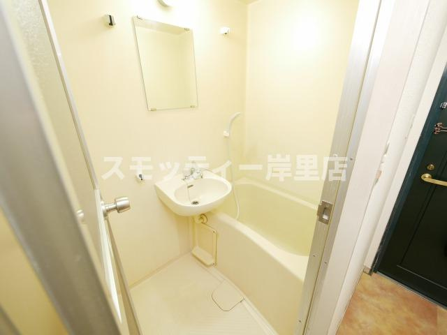 シャトレーヌ北島の浴室