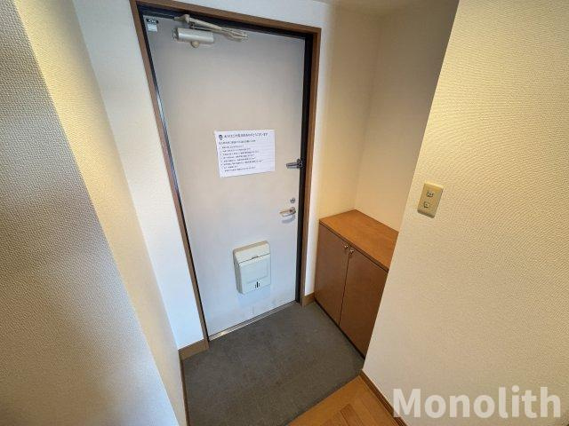 セカンドパレスの玄関