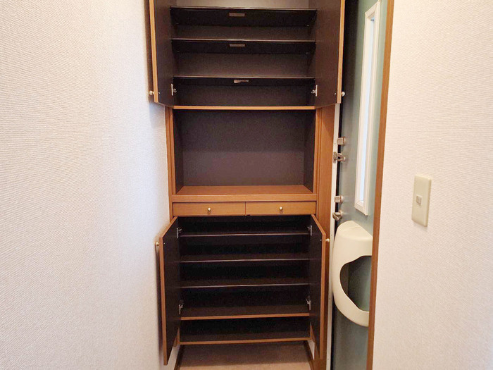 メゾン・ド・ボヌールの玄関