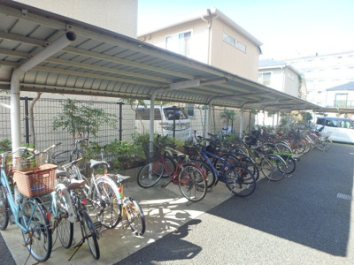 【その他共用部分】 | ビューメゾン津高 | 駐輪場