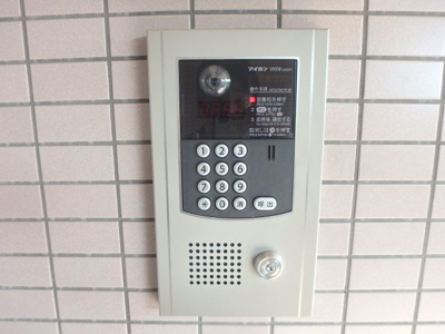 【セキュリティ】 | ビューメゾン津高 | オートロック完備