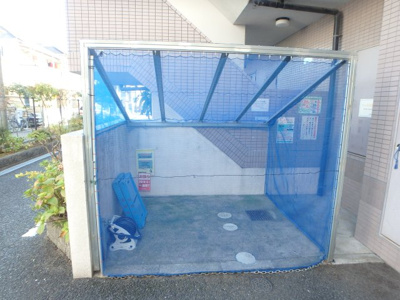 【その他共用部分】 | ビューメゾン津高 | ゴミステーションです